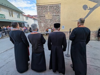 стіна смерті, вшанування стіна смерті, вшанування