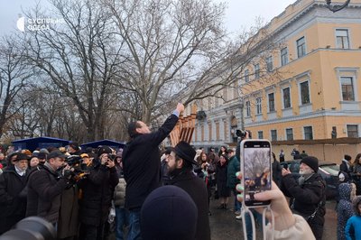 В Одесі урочисто запалили Ханукію на Приморському бульварі