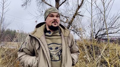 "Волоцюги" у небі Донбасу: як оператори дронів з Чернігівщини виконують бойові завдання на Сході "Волоцюги" у небі Донбасу: як оператори дронів з Чернігівщини виконують бойові завдання на Сході