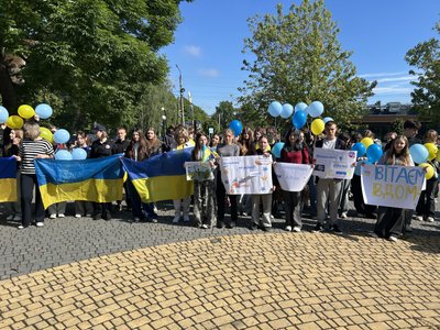 "Дуже чекала і дуже молилася": на Черкашині зустріли звільненого з полону захисника "Дуже чекала і дуже молилася": на Черкашині зустріли звільненого з полону захисника
