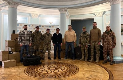 У Житомирі військовим передали чергову партію дронів – цього разу "Valkyrja" та "Matrice" У Житомирі військовим передали чергову партію дронів – цього разу "Valkyrja" та "Matrice"