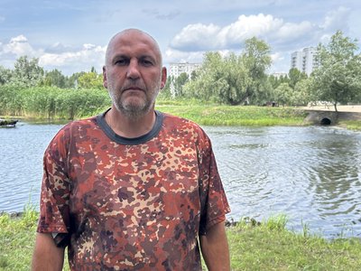 У Кременчуці розчищають водойми машиною-амфібією: як та для чого У Кременчуці розчищають водойми машиною-амфібією: як та для чого