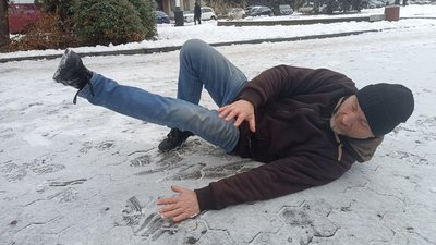 Правильне падіння на бік, листопад 2024 року, Хмельницький Правильне падіння на бік, листопад 2024 року, Хмельницький