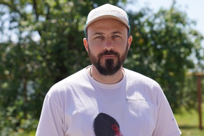 Слідкуватимуть за популяцією та міграцією. На Дніпропетровщині енергетики та науковці кільцюють лелек Слідкуватимуть за популяцією та міграцією. На Дніпропетровщині енергетики та науковці кільцюють лелек