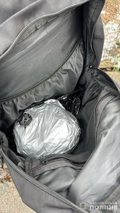 СБУ Рівненщини провели спецоперацію, затримали двох ймовірних диверсантів СБУ Рівненщини провели спецоперацію, затримали двох ймовірних диверсантів