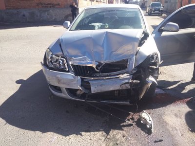 Аварія у Кропивницькому: зіштовхнулися легковий автомобіль з мікроавтобусом Аварія у Кропивницькому: зіштовхнулися легковий автомобіль з мікроавтобусом