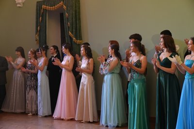 У Сумах вперше провели "Бал незламності". Фоторепортаж У Сумах вперше провели "Бал незламності". Фоторепортаж