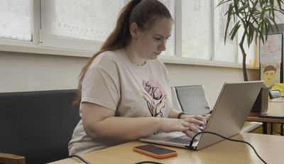 "Світла немає по 7-8 годин". У Дніпрі діють відключення електроенергії: що кажуть у ДТЕК "Світла немає по 7-8 годин". У Дніпрі діють відключення електроенергії: що кажуть у ДТЕК