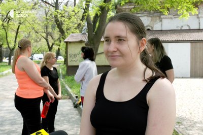 "Ми були, так скажемо, у самому пеклі": тренерка з Маріуполя проводить спортивні заняття в Одесі "Ми були, так скажемо, у самому пеклі": тренерка з Маріуполя проводить спортивні заняття в Одесі