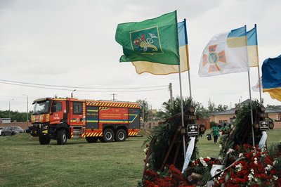 Прощання з рятувальниками, ДСНС, похорон, Харків, 18 кладовище, 17 червня 2026 року Прощання з рятувальниками, ДСНС, похорон, Харків, 18 кладовище, 17 червня 2026 року