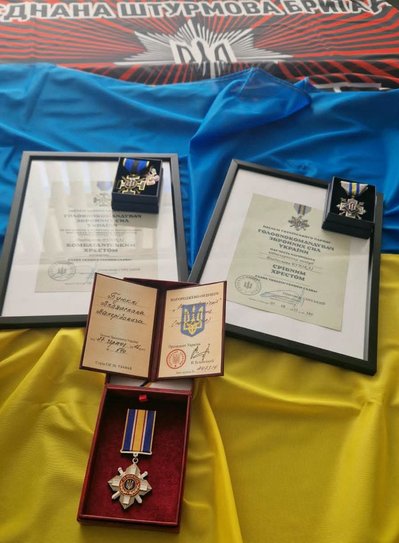 На Одещині родинам двох загиблих захисників передали державні нагороди На Одещині родинам двох загиблих захисників передали державні нагороди