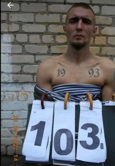 Володимир Хоменко у перші дні виходу з "Азовсталі" в російський полон Володимир Хоменко у перші дні виходу з "Азовсталі" в російський полон
