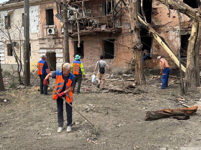 "Повернулися після відбою, то не було на що дивитися": мешканка пошкодженого через атаку РФ будинку у Дніпрі "Повернулися після відбою, то не було на що дивитися": мешканка пошкодженого через атаку РФ будинку у Дніпрі