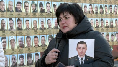 матері та дружини загиблих військових матері та дружини загиблих військових