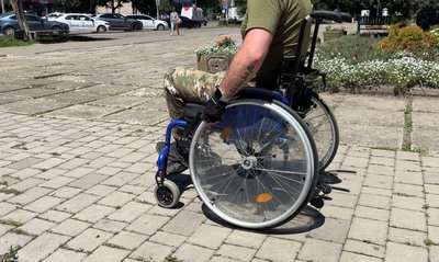 Колісне крісло, Іван Ткаченко, Калуш Колісне крісло, Іван Ткаченко, Калуш