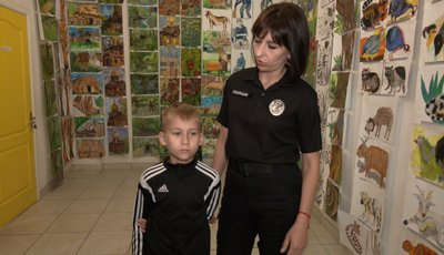 Арттерапію для дітей захисників організували у Луцькій художній школі Арттерапію для дітей захисників організували у Луцькій художній школі
