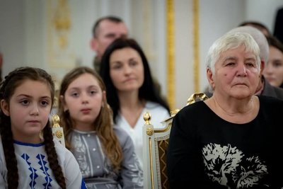 Президент України відзначив орденом "Золота Зірка" Героя України Сергія Осипчука з Рівненщини Президент України відзначив орденом "Золота Зірка" Героя України Сергія Осипчука з Рівненщини