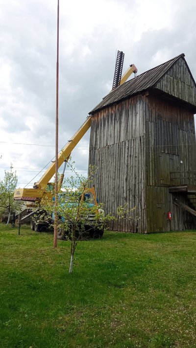 В музеї просто неба на Рівненщині відремонтували вітряк: млин, якому більше ста років ушкодило під час ракетного удару В музеї просто неба на Рівненщині відремонтували вітряк: млин, якому більше ста років ушкодило під час ракетного удару