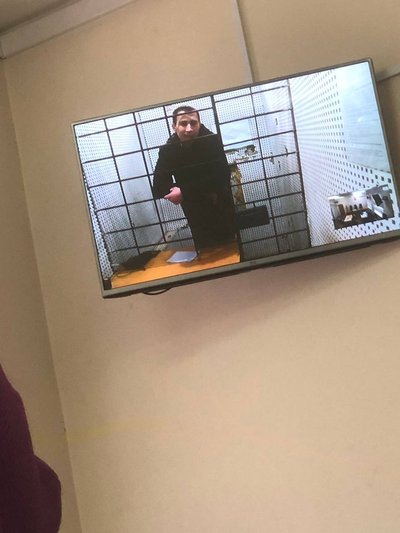 "Er şeyden bir paratsetamol apı". Ruslarnıñ qanunsız olaraq maküm etkeni Qırımnıñ sakini Oleksandr Taraponnıñ ikâyesi