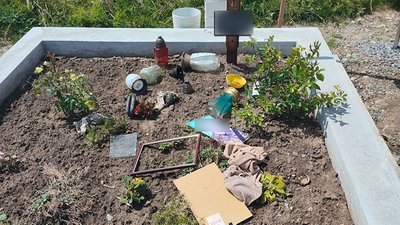 Наруга над могилами, могила військового, поліція Наруга над могилами, могила військового, поліція