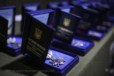 Уродженець Рівненщини з позивним "Джип" отримав нагороду від Головнокомандувача ЗСУ Уродженець Рівненщини з позивним "Джип" отримав нагороду від Головнокомандувача ЗСУ