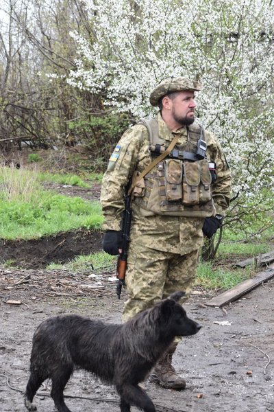 Воюють разом з нами: воїни 30 бригади з Житомирщини показали своїх фронтових тварин Воюють разом з нами: воїни 30 бригади з Житомирщини показали своїх фронтових тварин