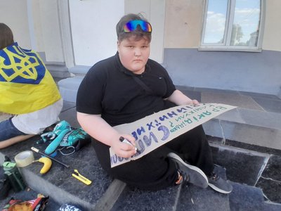 В Україні тривають протести проти відставки Федорова. День шостий В Україні тривають протести проти відставки Федорова. День шостий