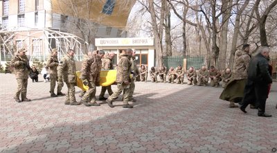 "Накрив" дрон: у Черкасах поховали полеглого на війні захисника "Накрив" дрон: у Черкасах поховали полеглого на війні захисника