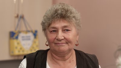 Роблять на похорон, щоби віддати шану: як у селах Буковини зберігають традицію поминального деревця | "Жива спадщина" Роблять на похорон, щоби віддати шану: як у селах Буковини зберігають традицію поминального деревця | "Жива спадщина"