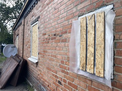 Як у Полтаві відновлюють будинки після російських обстрілів у рамках "єВідновлення" Як у Полтаві відновлюють будинки після російських обстрілів у рамках "єВідновлення"