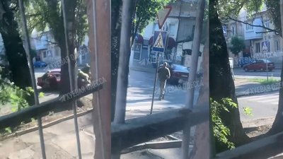 В Одесі відправило до СІЗО чоловіка, який прокатав працівників ТЦК на капоті автівки В Одесі відправило до СІЗО чоловіка, який прокатав працівників ТЦК на капоті автівки