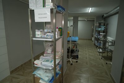 "Все, що є нагорі, все є і внизу". Одна з лікарень Дніпра облаштувала операційні в укритті "Все, що є нагорі, все є і внизу". Одна з лікарень Дніпра облаштувала операційні в укритті