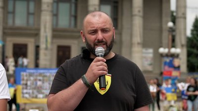 між небом і землею, звільнений з полону, ігор федусов, тернопіль, акція між небом і землею, звільнений з полону, ігор федусов, тернопіль, акція