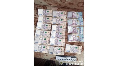 На Чернігівщині затримали чоловіка, якого підозрюють у торгівлі зброєю та гранатами На Чернігівщині затримали чоловіка, якого підозрюють у торгівлі зброєю та гранатами