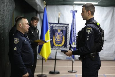 Евакуація та домедична допомога: як працює патрульна поліція у прифронтовому Херсоні Евакуація та домедична допомога: як працює патрульна поліція у прифронтовому Херсоні
