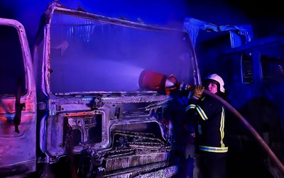Чули звуки вибухів: в Умані поблизу елеватора сталася пожежа Чули звуки вибухів: в Умані поблизу елеватора сталася пожежа