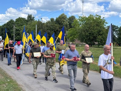 Воював у найгарячіших точках: на Черкащині попрощалися із захисником Воював у найгарячіших точках: на Черкащині попрощалися із захисником