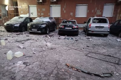 Уламки безпілотника влучили у багатоповерхівку: наслідки російської атаки Києва Уламки безпілотника влучили у багатоповерхівку: наслідки російської атаки Києва