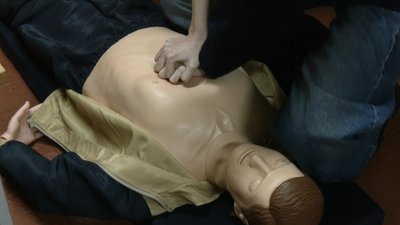 У Хмельницькому старшокласників вчать управляти дронами У Хмельницькому старшокласників вчать управляти дронами