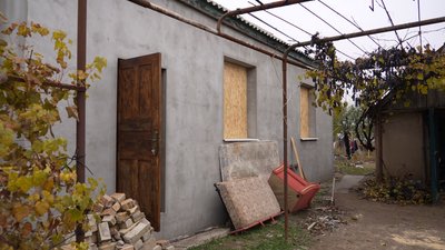 "Ми просто відрізані від цивілізації": як живуть у Левадному на Дніпропетровщині за 13 км від фронту "Ми просто відрізані від цивілізації": як живуть у Левадному на Дніпропетровщині за 13 км від фронту