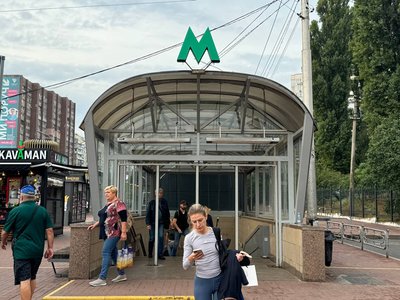 "Синя" гілка столичного метро повністю відновила роботу "Синя" гілка столичного метро повністю відновила роботу