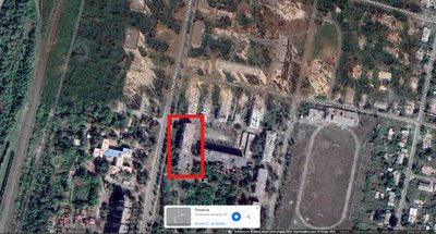 У підвалі цього будинку на вулиці Миру, 146, за версією російських слідчих, командування 6-ї дивізії утримувало військових, які не виконували накази У підвалі цього будинку на вулиці Миру, 146, за версією російських слідчих, командування 6-ї дивізії утримувало військових, які не виконували накази