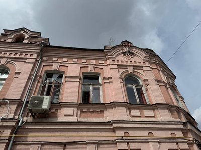 "Це споруда 19 століття": який вигляд має Сумський обласний центр культури після атаки РФ "Це споруда 19 століття": який вигляд має Сумський обласний центр культури після атаки РФ