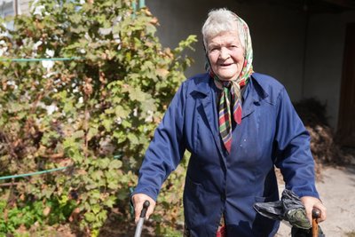 "Готові зимувати, аби тільки не бомбили". Що розповіли про обстріли РФ жителі прифронтового Веселого на Дніпропетровщині "Готові зимувати, аби тільки не бомбили". Що розповіли про обстріли РФ жителі прифронтового Веселого на Дніпропетровщині