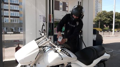 Бензин і дизель дорожчають: що відбувається на АЗС у Житомирі Бензин і дизель дорожчають: що відбувається на АЗС у Житомирі