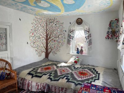 "У нашого народу не було дня без пісні": сім'я з Черкащини створила пісенну світлицю у своїй хаті "У нашого народу не було дня без пісні": сім'я з Черкащини створила пісенну світлицю у своїй хаті
