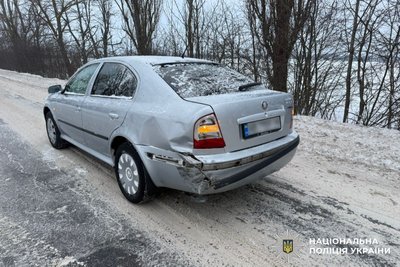 ДТП з трьома загиблими: поліція працює на місці аварії на Вінниччині ДТП з трьома загиблими: поліція працює на місці аварії на Вінниччині