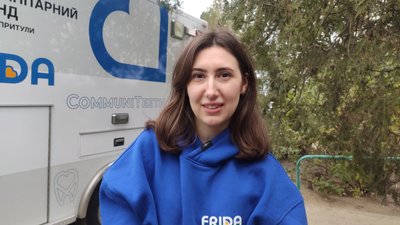 До села на Миколаївщині приїхала команда лікарів-волонтерів: надавали безкоштовні консультації До села на Миколаївщині приїхала команда лікарів-волонтерів: надавали безкоштовні консультації