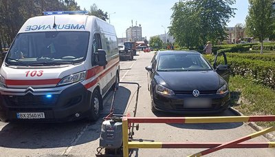 Жінка отримала тілесні ушкодження унаслідок ДТП у Нетішині Жінка отримала тілесні ушкодження унаслідок ДТП у Нетішині