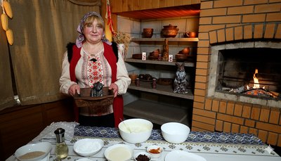 Як випікають на Рівненщині великоднього баранця — автентичну страву чеських поселенців Як випікають на Рівненщині великоднього баранця — автентичну страву чеських поселенців